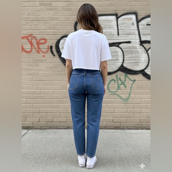 80s Chic High-Waisted Straight Leg Women's Jeans - Picture 2 of 4